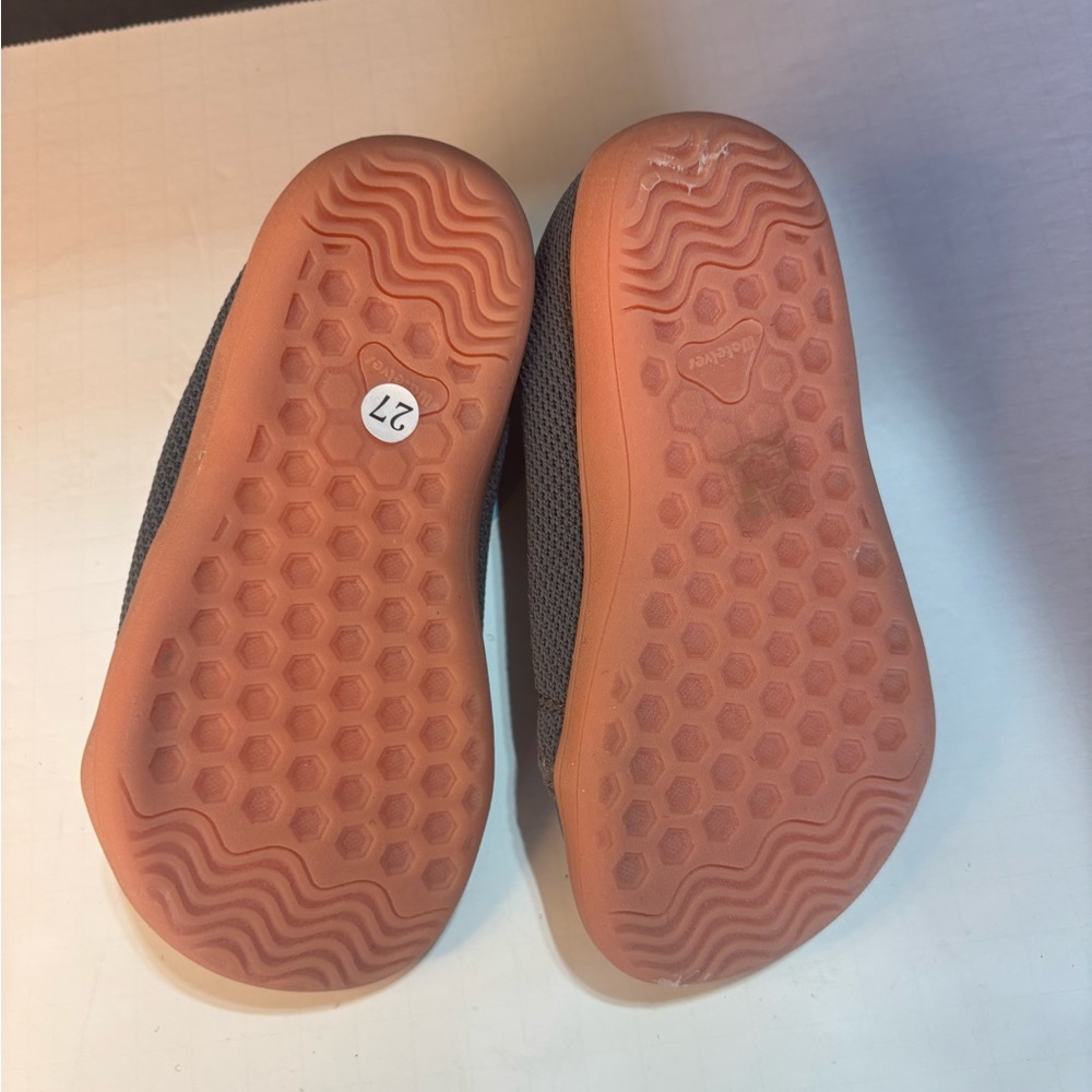 New toddler wide walking shoes - Picture 6 of 6